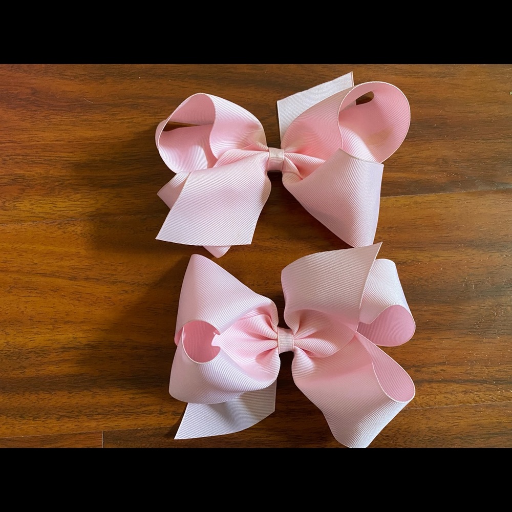 Girl’s Light Pink Hair Bows